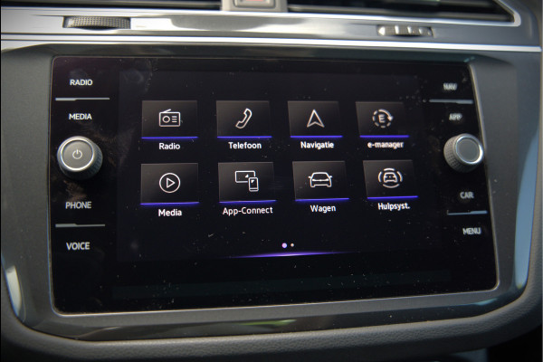 Volkswagen Tiguan 1.4 TSI eHybrid Elegance Business | Stoelverwarming | Stuurverwarming | Massage | 360 Camera | iQ Light | Ambiance Verlichting | Adaptive Cruise Control | Keyless | Apple Carplay | Navigatie | SOH 96%