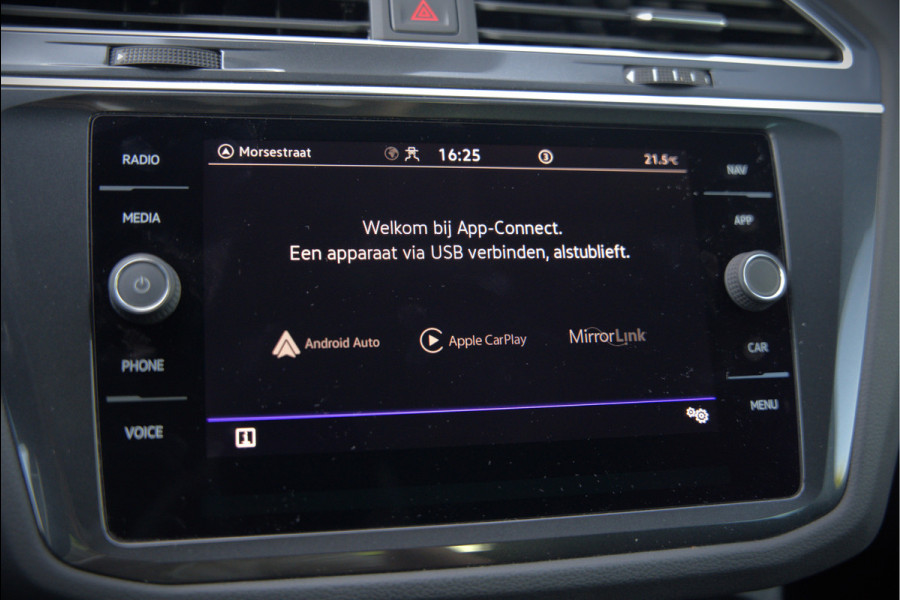 Volkswagen Tiguan 1.4 TSI eHybrid Elegance Business | Stoelverwarming | Stuurverwarming | Massage | 360 Camera | iQ Light | Ambiance Verlichting | Adaptive Cruise Control | Keyless | Apple Carplay | Navigatie | SOH 96%