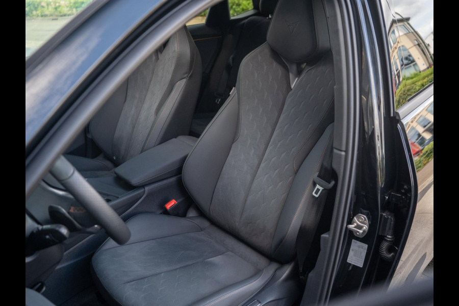CUPRA Terramar 1.5 TSI eHybrid 204pk PHEV / Pano / Memory / HUD / Keyless / Ambiance
