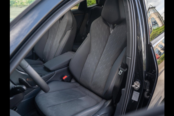 CUPRA Terramar 1.5 TSI eHybrid 204pk PHEV / Pano / Memory / HUD / Keyless / Ambiance