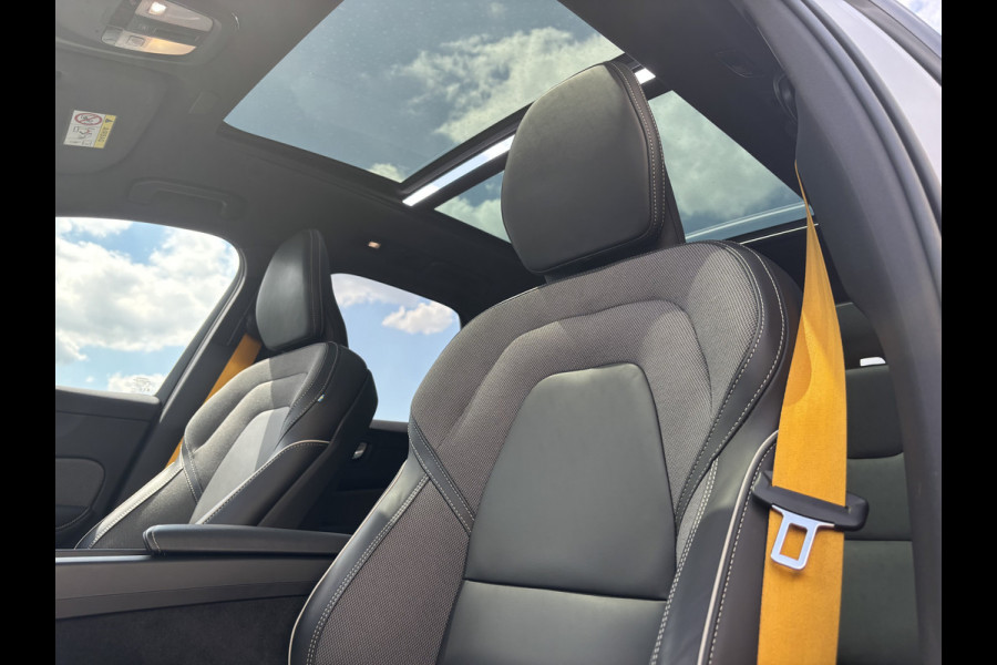 Volvo XC60 2.0 T8 Plug-in-hybrid AWD Polestar Engineered Long Range | Zwenkbare trekhaak | Bowers & Wilkins | Panorama dak | Memory | Blis | Adaptieve cruise |