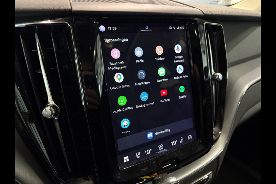 Volvo XC60 T6 Aut. Plug-in Hybrid Inscription Stoelverwarming Parkeercamera Leder 340pk