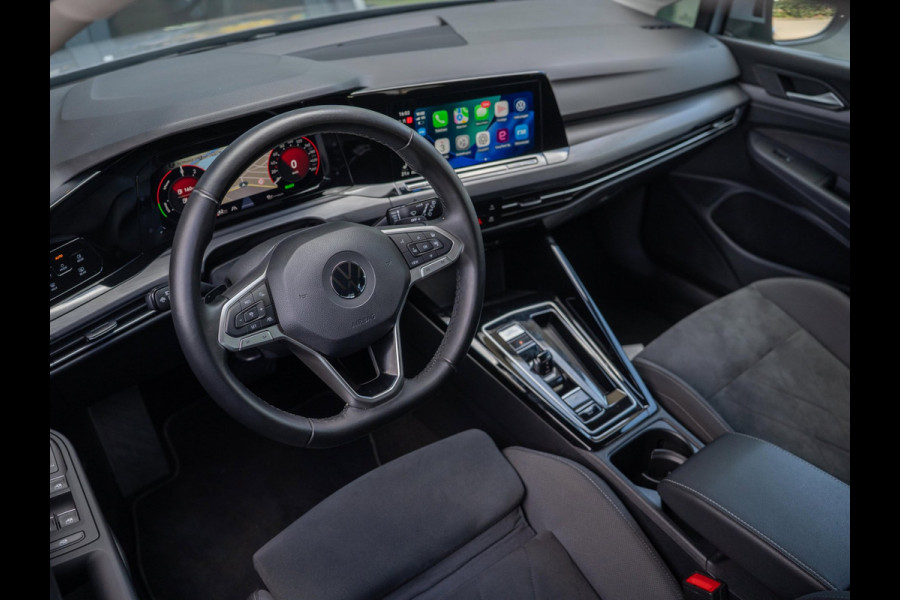 Volkswagen Golf 1.4 TSI eHybrid 204pk Style / iQ Light / Memory / Side Assist