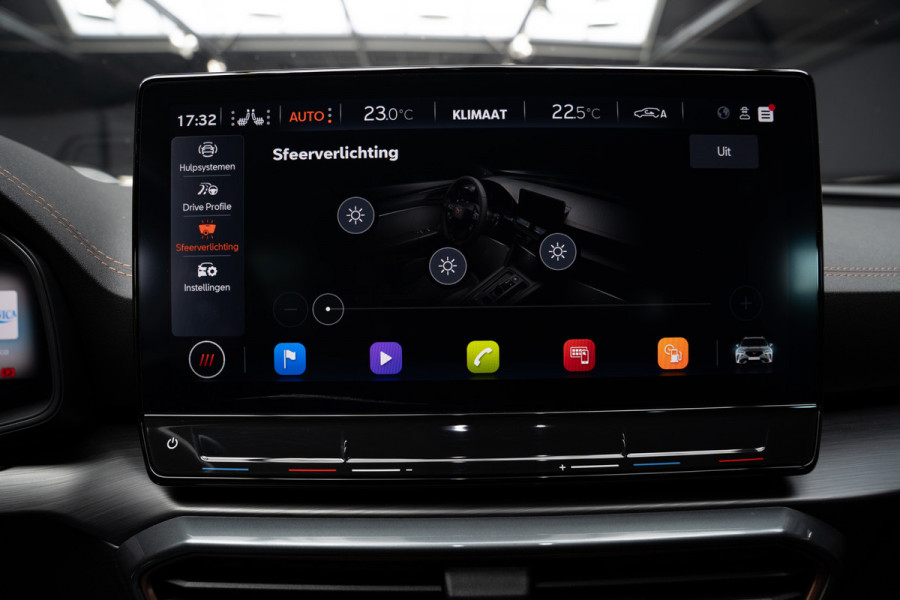 CUPRA Formentor 1.5 TSI Leer Camera ACC PDC Elektr. bedienbare achterklep Stuurverwarming Navi Climate voor & achter Stoelverwarming Virtual cockpit Keyless Entry & Go LM velgen