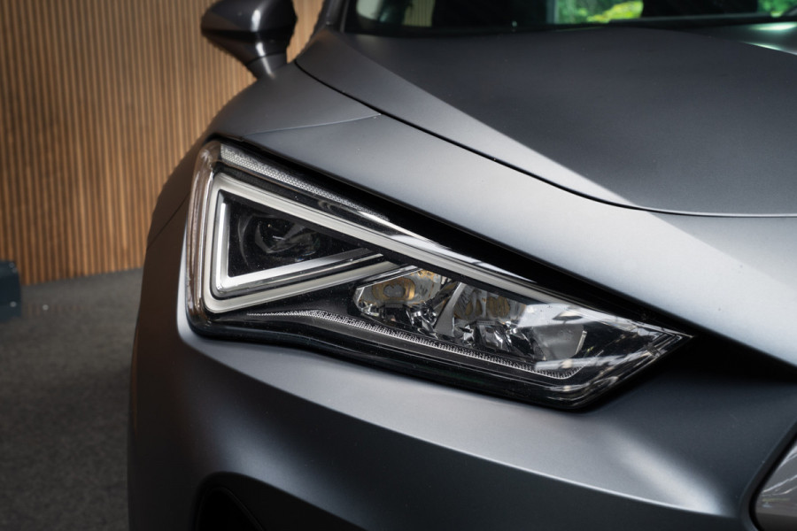 CUPRA Formentor 1.5 TSI Leer Camera ACC PDC Elektr. bedienbare achterklep Stuurverwarming Navi Climate voor & achter Stoelverwarming Virtual cockpit Keyless Entry & Go LM velgen