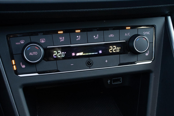 Volkswagen Polo 2.0 TSI GTI PANO Virtuele Cockpit Stoelverwarming Parkeerhulp