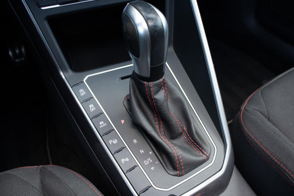 Volkswagen Polo 2.0 TSI GTI PANO Virtuele Cockpit Stoelverwarming Parkeerhulp