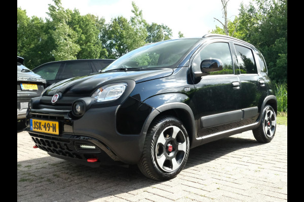 Fiat Panda 1.0 Hybrid RED Cross 69 PK | CarPlay | DAB | LED Verlichting | Lichtmetalen Velgen | Elektrisch Afstelbare Spiegels