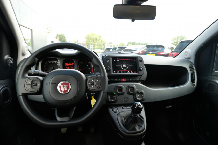 Fiat Panda 1.0 Hybrid RED Cross 69 PK | CarPlay | DAB | LED Verlichting | Lichtmetalen Velgen | Elektrisch Afstelbare Spiegels