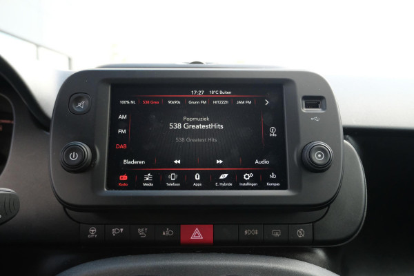 Fiat Panda 1.0 Hybrid RED Cross 69 PK | CarPlay | DAB | LED Verlichting | Lichtmetalen Velgen | Elektrisch Afstelbare Spiegels