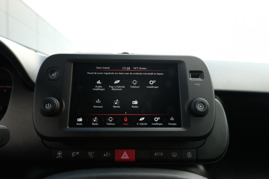 Fiat Panda 1.0 Hybrid RED Cross 69 PK | CarPlay | DAB | LED Verlichting | Lichtmetalen Velgen | Elektrisch Afstelbare Spiegels