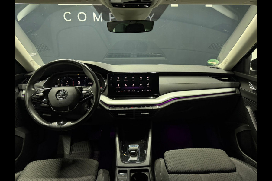 Škoda Octavia Combi 1.5 e-TSI Business KeylessGo Carplay LED Sfeerverlichting