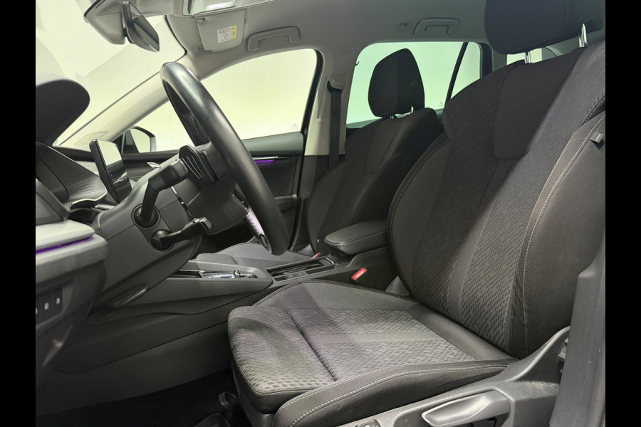 Škoda Octavia Combi 1.5 e-TSI Business KeylessGo Carplay LED Sfeerverlichting
