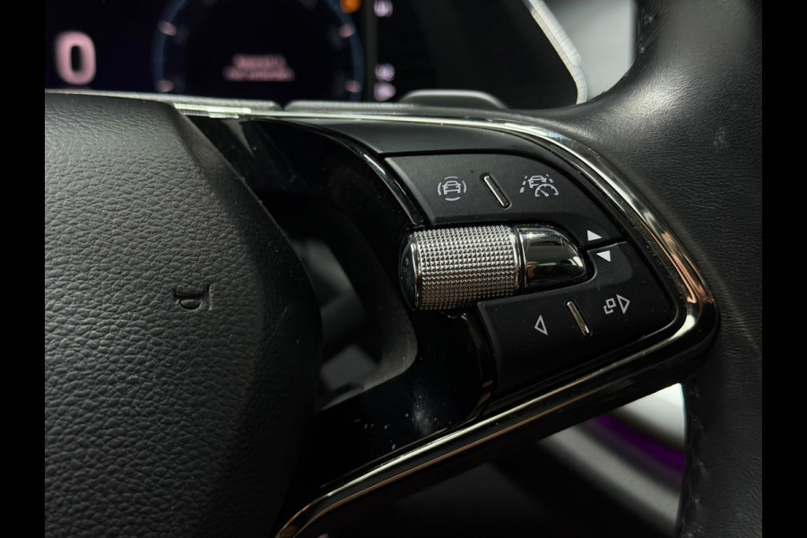 Škoda Octavia Combi 1.5 e-TSI Business KeylessGo Carplay LED Sfeerverlichting