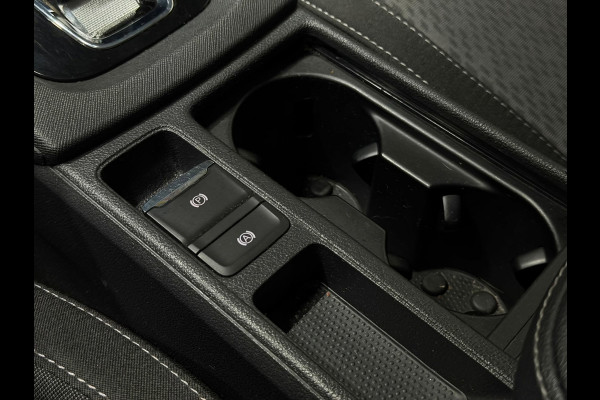 Škoda Octavia Combi 1.5 e-TSI Business KeylessGo Carplay LED Sfeerverlichting