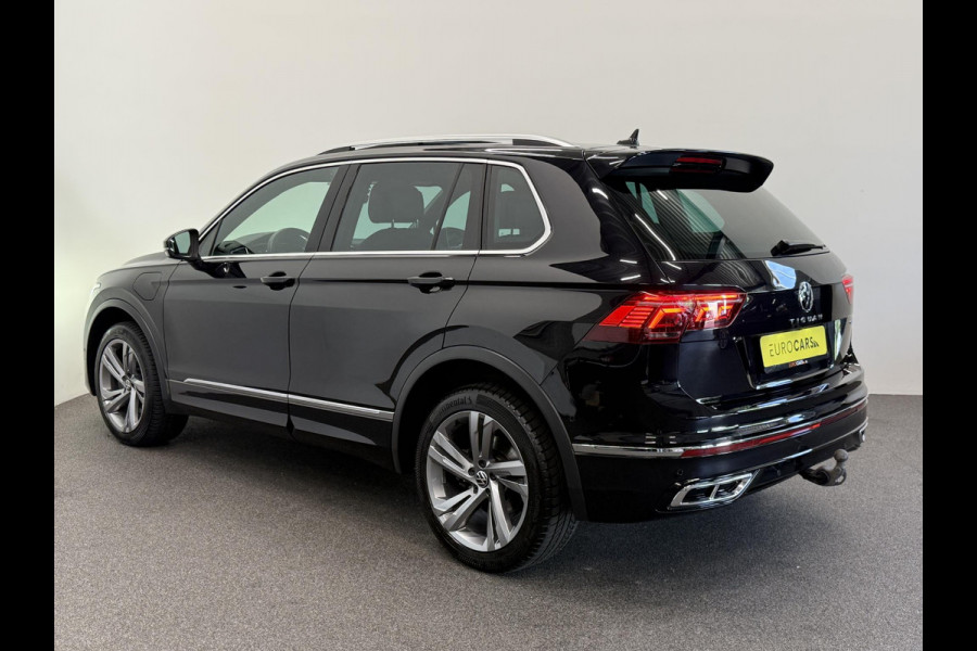 Volkswagen Tiguan 1.4 TSI eHybrid R-Line Business+ Automaat Trekhaak Panoramadak Navigatie IQ Light Stoel en Stuurverwarming Draadloze telefoonlader Digital Cockpit Climate Control Parkeersensoren 19 Inch