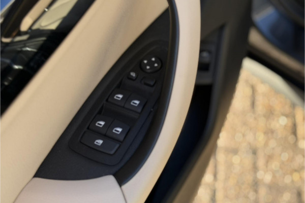 BMW X1 xDrive25e | Leder | Camera | Head-Up | Groot Navi | LED | Elektrische Klep