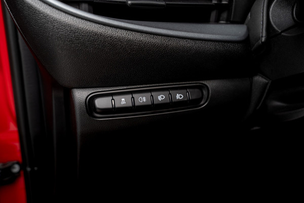 Fiat 500 24 kWh 3- Fase SOH: 93,8% Navi Airco LED Cruise C. Carplay Stoelverwarming LM velgen BTW auto