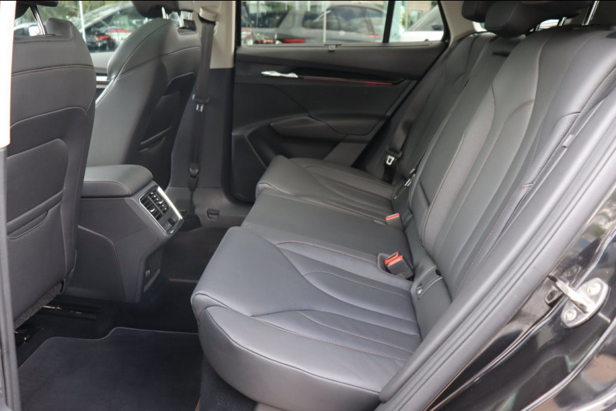 Škoda ENYAQ iV 60 Sportline schuifdak el.trekhaak camera's leer+mem+vw org.NL 93,53% travel assist