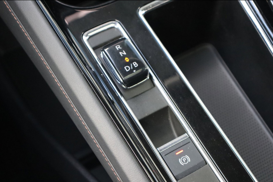 Škoda ENYAQ iV 60 Sportline schuifdak el.trekhaak camera's leer+mem+vw org.NL 93,53% travel assist