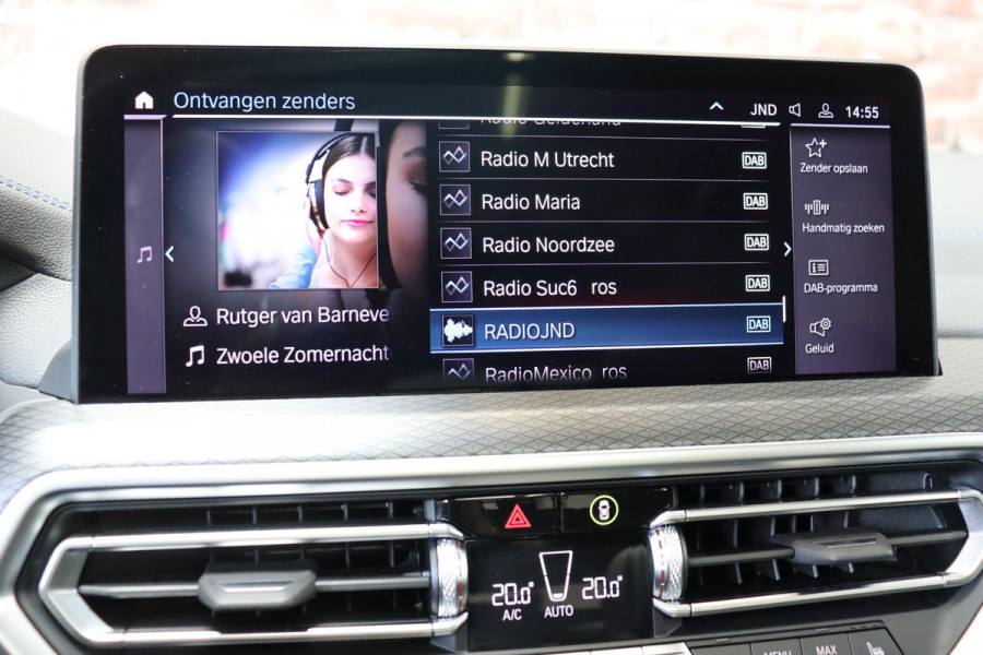 BMW iX3 High Executive M Sport Pakket 80 kWh / Live Cockpit Professional / Active Protection / Driving Assistant Professional / Panoramadak / Trekhaak / Leder / Adaptieve LED-koplamp / Shadow Line / Adaptief Onderstel /  Stuurwielverwarming / Head-Up Display / DAB / Harman Kardon