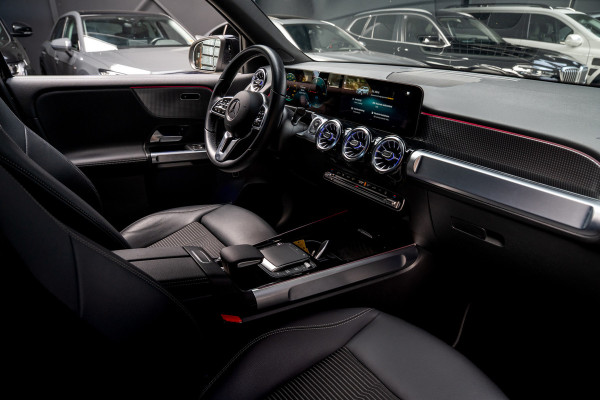 Mercedes-Benz EQB 250 Leer Navi 360° Camera Stoelverwarming PTS LM velgen Zwarte binnenhemel Elektr. bedienbare achterklep BTW auto!  SOH: 96,9%