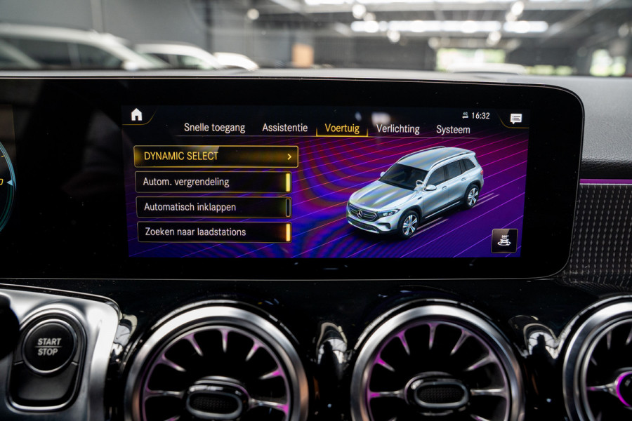 Mercedes-Benz EQB 250 Leer Navi 360° Camera Stoelverwarming PTS LM velgen Zwarte binnenhemel Elektr. bedienbare achterklep BTW auto!  SOH: 96,9%