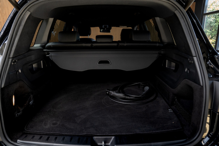 Mercedes-Benz EQB 250 Leer Navi 360° Camera Stoelverwarming PTS LM velgen Zwarte binnenhemel Elektr. bedienbare achterklep BTW auto!  SOH: 96,9%