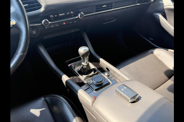 Mazda 3 2.0 e-SkyActiv-X M Hybrid 180 Comfort met Bose | Leer | Achteruitrij Camera |