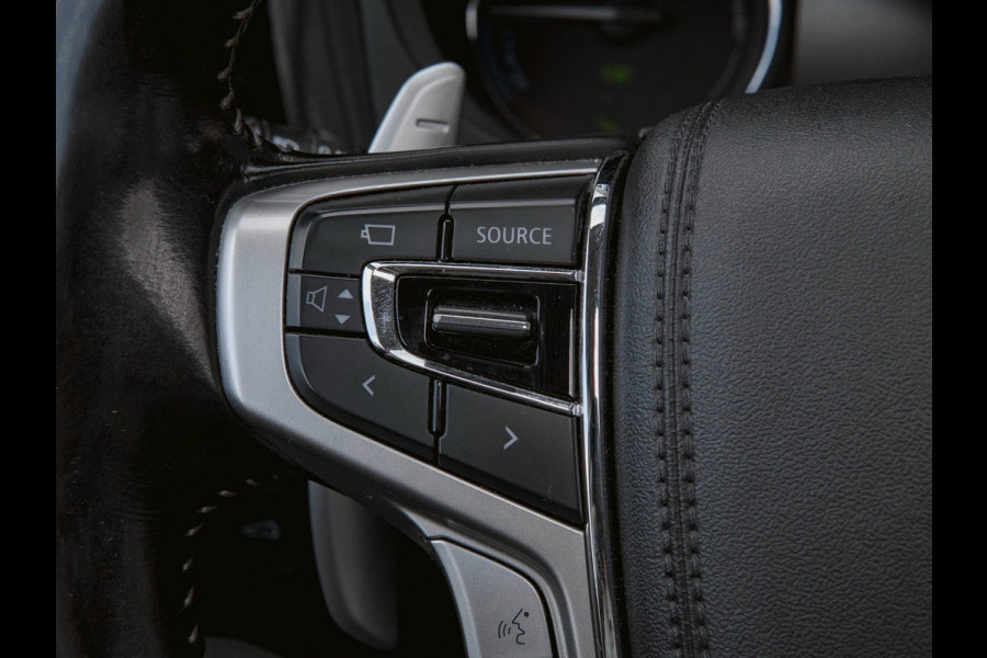 Mitsubishi Outlander 2.0 PHEV Premium | TREKHAAK | PANO | LEDER | 360 CAMERA