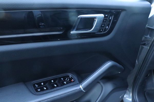 Porsche Cayenne Coupé 3.0 E-Hybrid | SportDesign| ACC | Bose | VOL!