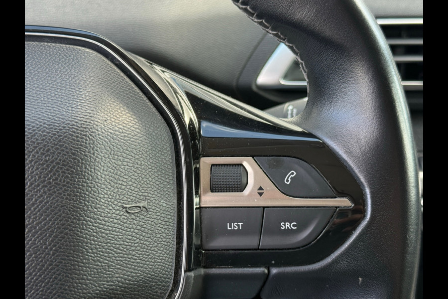 Peugeot 3008 1.2 PureTech AGC Allure / Stoelverwarming / LED