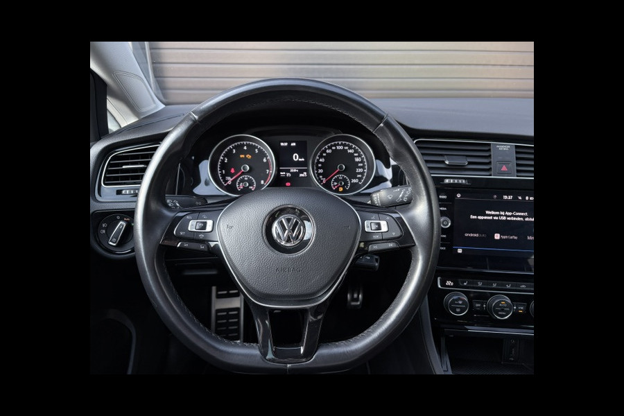 Volkswagen Golf 1.0 TSI Highline|116PK|Carplay|Stoel verw|Clima|ACC|PDC|Navi|Dealer onderh|1e eigenaar|