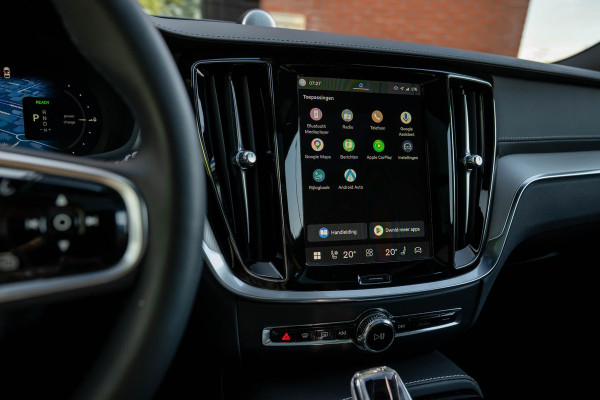 Volvo V60 2.0 T8 AWD Polestar Engineered 455pk LONG RANGE