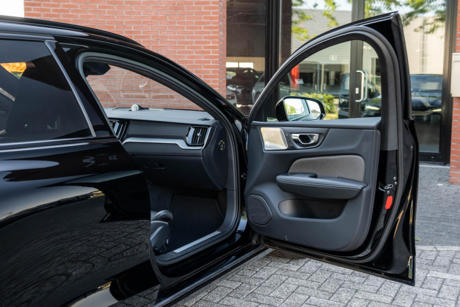 Volvo V60 2.0 T8 AWD Polestar Engineered 455pk LONG RANGE