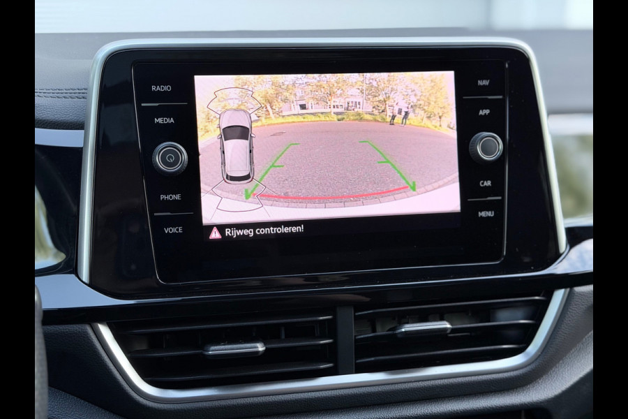 Volkswagen T-Roc 1.5 TSI 3xR-Line Pano/Keyless/Camera
