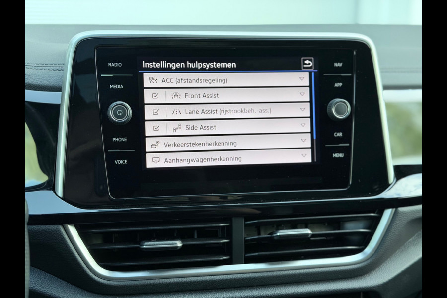 Volkswagen T-Roc 1.5 TSI 3xR-Line Pano/Keyless/Camera