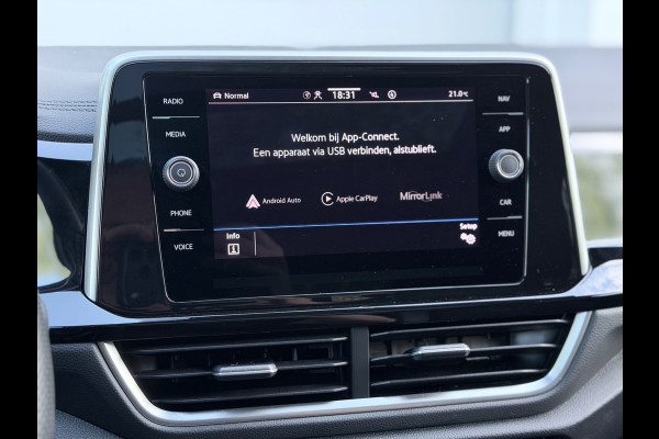 Volkswagen T-Roc 1.5 TSI 3xR-Line Pano/Keyless/Camera