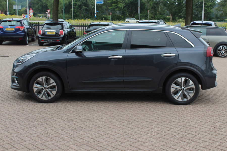Kia e-Niro ExecutiveLine 64 kWh / SoH 96,0 % / Camera / Leder / Keyless / Stoelventilatie / Navigatie / Dodehoek / DAB / Cruise Control