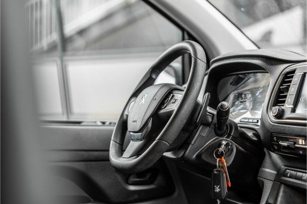 Peugeot Expert 2.0 BlueHDI L2 | ACC | Head-Up | Blind Spot | CarPlay | Camera | Navigatie | DAB | Trekhaak | Nieuwe APK | Lang / L2H1