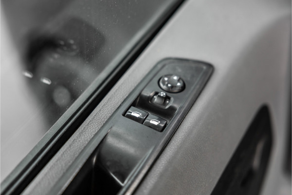 Peugeot Expert 2.0 BlueHDI L2 | ACC | Head-Up | Blind Spot | CarPlay | Camera | Navigatie | DAB | Trekhaak | Nieuwe APK | Lang / L2H1