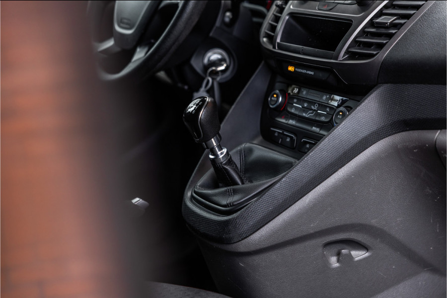 Ford Transit Connect 1.0 Ecoboost L2 | CarPlay | Camera | Navigatie | Stoelverwarming | DAB | 3-Zitter | Trekhaak | Nieuwe APK