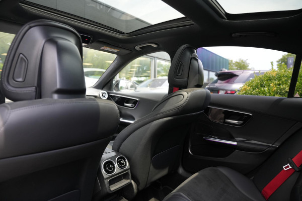 Mercedes-Benz C-Klasse 300 e AMG Line Limited Pano C63 Look