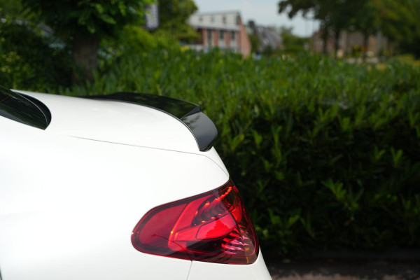 Mercedes-Benz C-Klasse 300 e AMG Line Limited Pano C63 Look