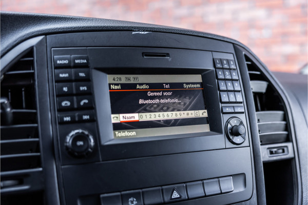 Mercedes-Benz Vito eVito Lang | Camera | Navigatie | Stoelverwarming | Airco | 3 zitter | Betimmering | Nieuwe APK | Zero emission | E-vito