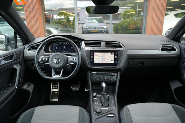 Volkswagen Tiguan Allspace 2.0 TSI 4Motion Highline Business R 7p. Mistlampen adaptief Cruise control adaptief Hill hold Camera Navi R-line Dakrails