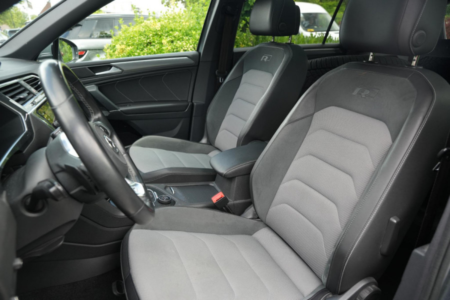 Volkswagen Tiguan Allspace 2.0 TSI 4Motion Highline Business R 7p. Mistlampen adaptief Cruise control adaptief Hill hold Camera Navi R-line Dakrails