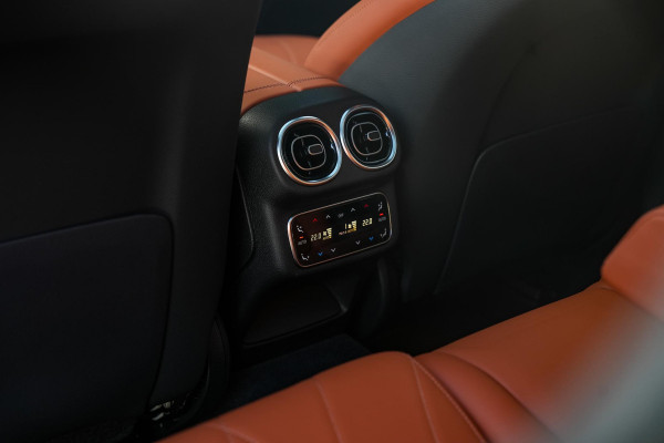 Mercedes-Benz GLC GLC 63 S AMG Burmester Memory AMG Track Pace Performance Panoramadak 360 Camera HUD