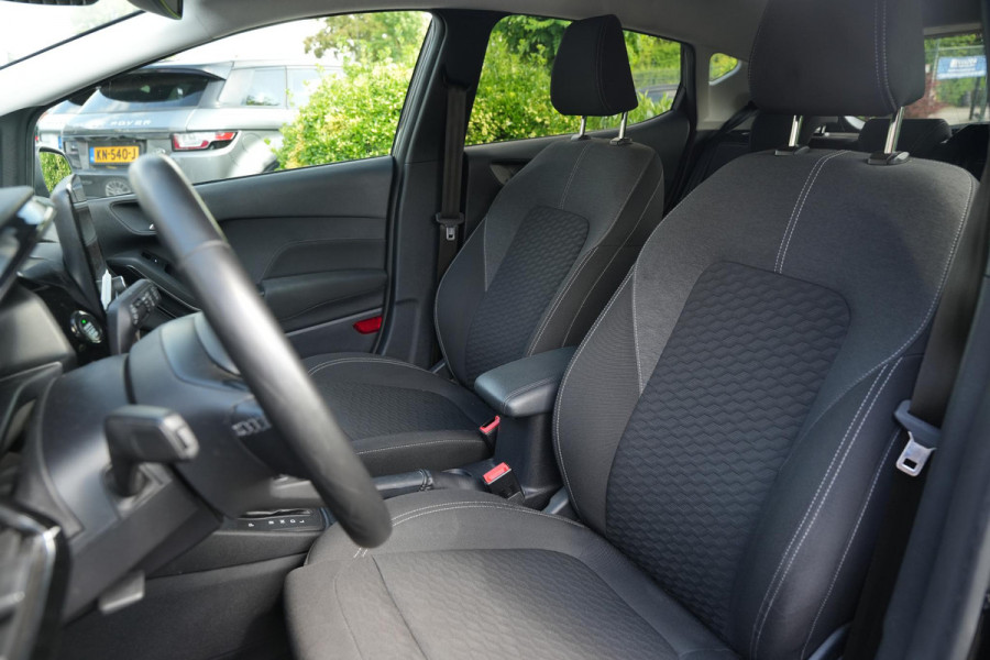 Ford Fiesta 1.0 EcoBoost Hybrid Titanium