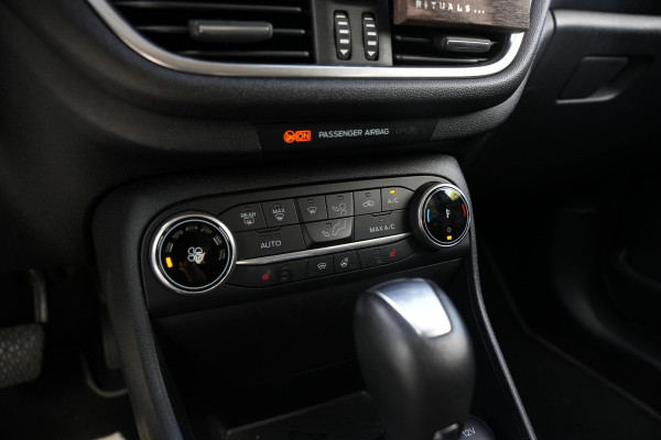Ford Fiesta 1.0 EcoBoost Hybrid Titanium